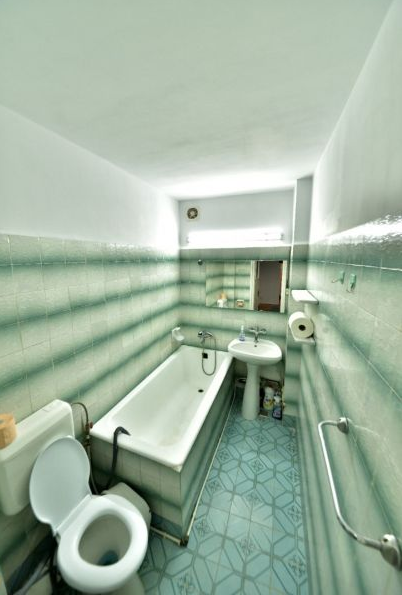 Piata Muncii, inchiriere apartament cu 2 camere, 10 min. pana la metrou.